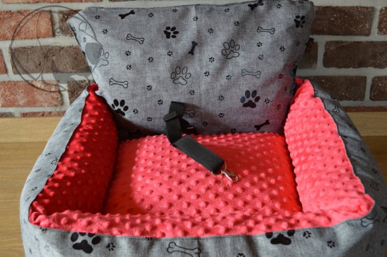 Autosedačka pro psa - šedá s černými packami / růžová minka - Velikost autosedačky: 80 cm x 50 cm