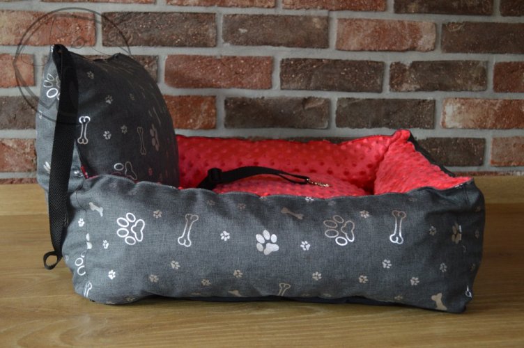 Autosedačka pro psa - šedá s lesklými packami / růžová - Velikost autosedačky: 80 cm x 50 cm