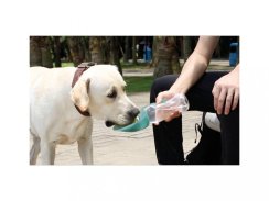 Cestovní láhev na vodu pro psa s překlápěcí miskou 400 ml