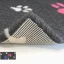 Originál VetBed deka pro psa grafit DELUXE - protiskluzová, bílé packy velké / růžové malé, 100 cm x 75 cm